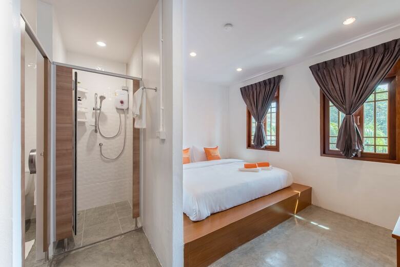Hostal Tiny Taladnoi Hostel