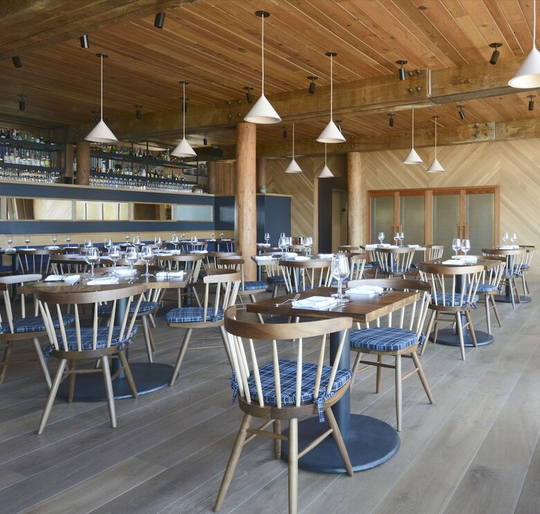 Hotel Timber Cove Resort