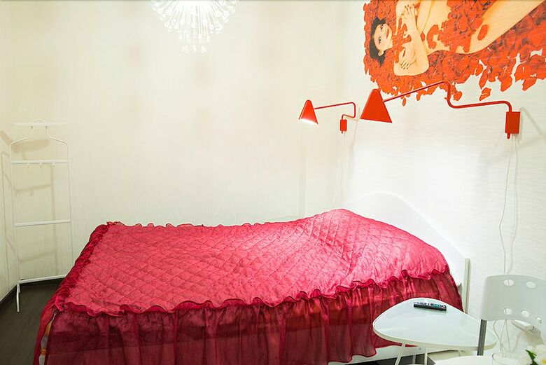 Red Hotel