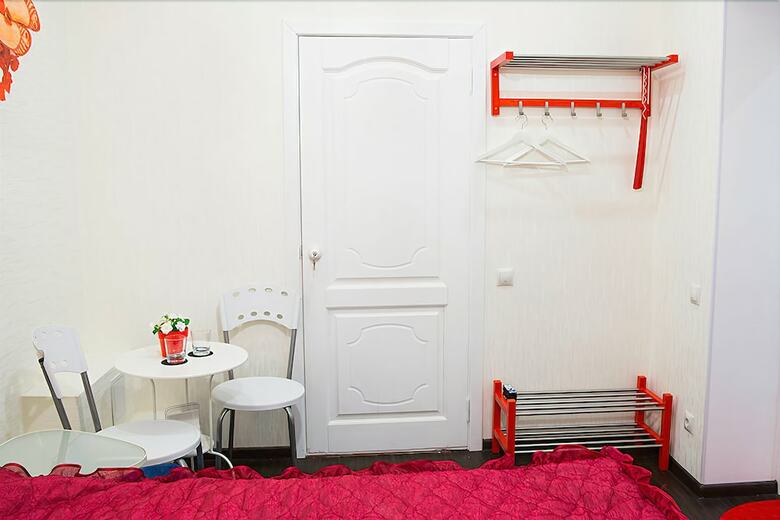 Red Hotel