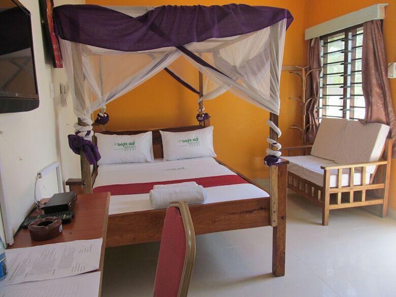 Hotel Bright Star Resort