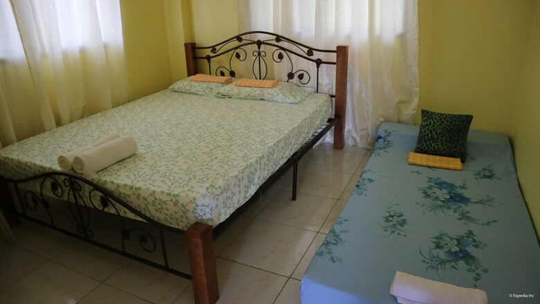 Hotel D' Downhill