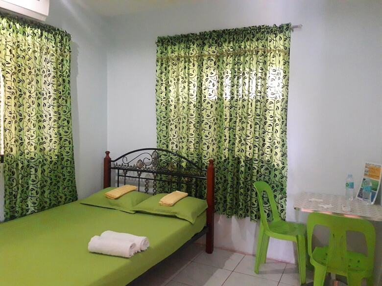 Hotel D' Downhill