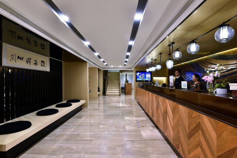 Atour Hotel Zhongshan Square Dalian
