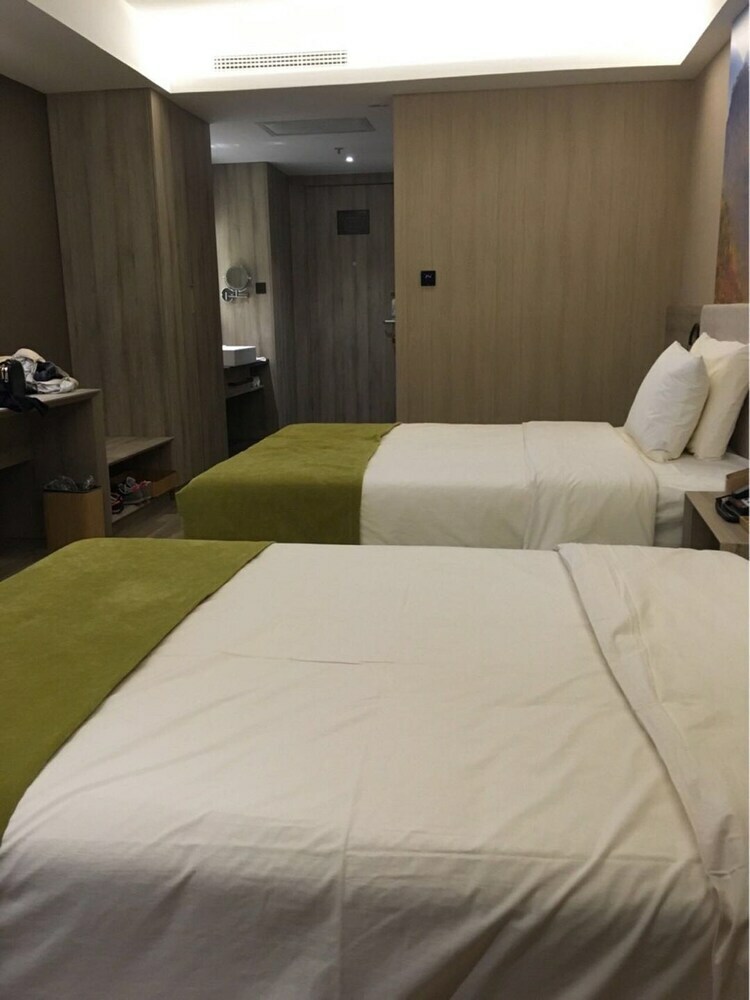 Atour Hotel Zhongshan Square Dalian