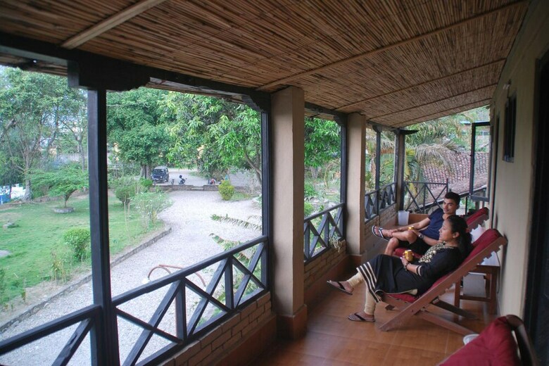 Hotel Chitwan Tiger Camp