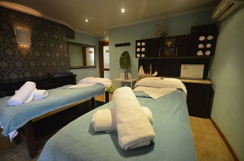 Whalesong Hotel & Spa