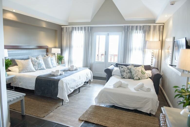 Whalesong Hotel & Spa