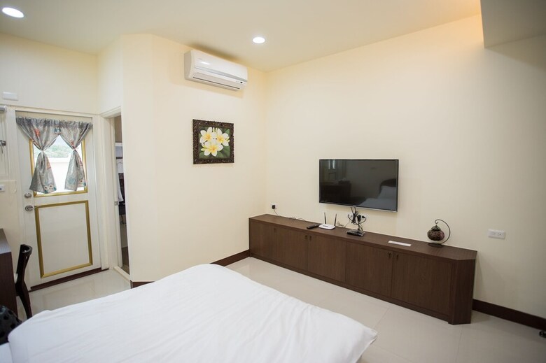 Village150 B&B