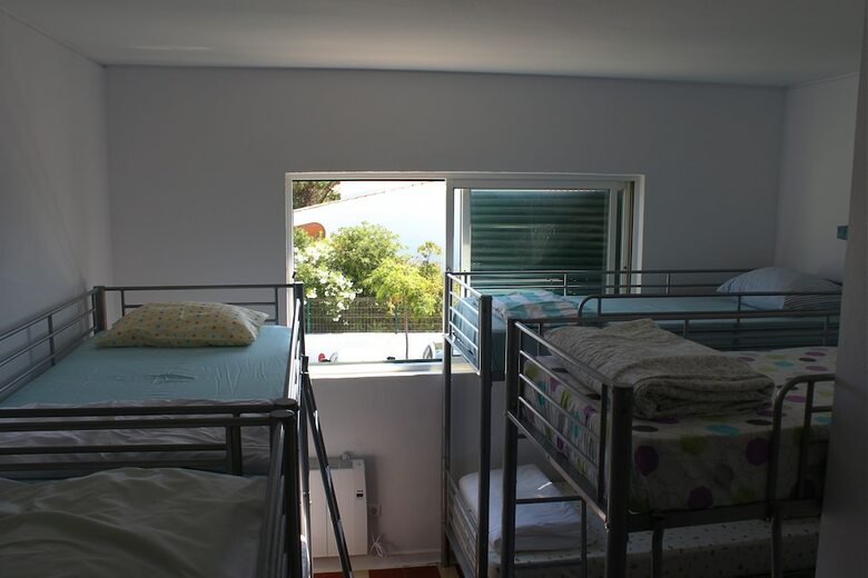 Hostal Faro Beach Life Hostel