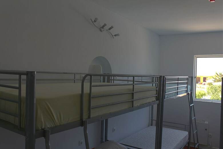 Hostal Faro Beach Life Hostel