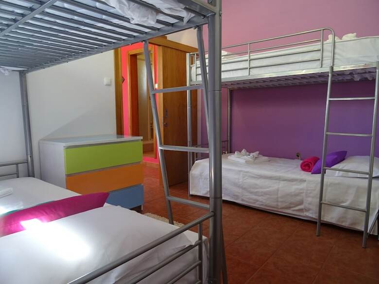 Hostal Faro Beach Life Hostel
