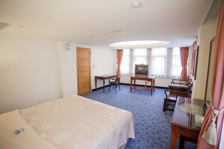 East Coast Hotel