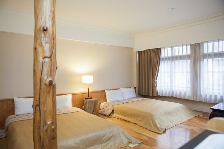 East Coast Hotel