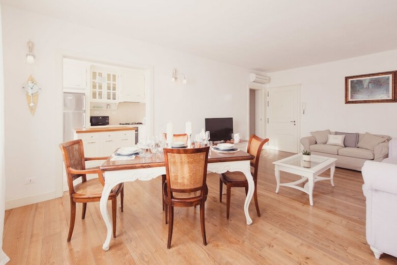 Corso Emanuele Apartments