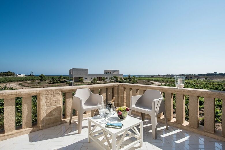 Calamoni Di Favignana Apartments & Wine Experience