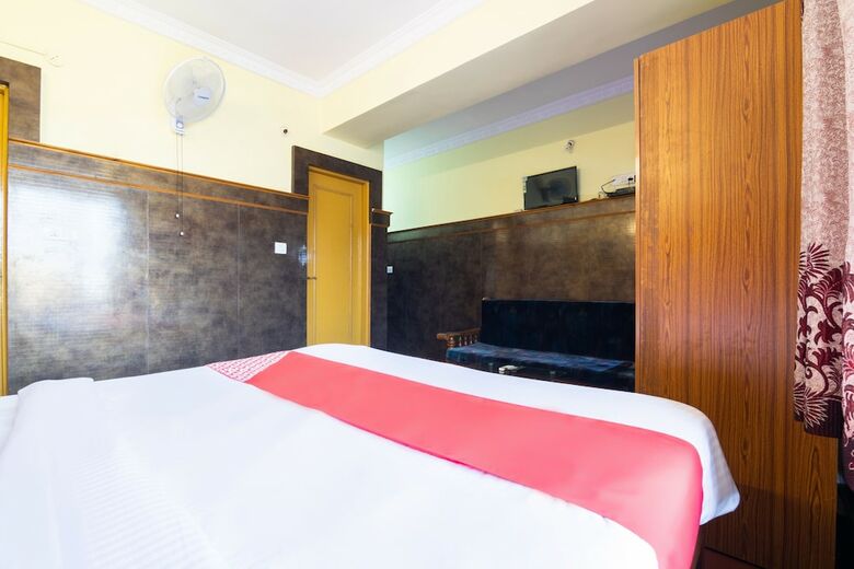 Hotel Oyo 6889 Elite Deluxe Rooms