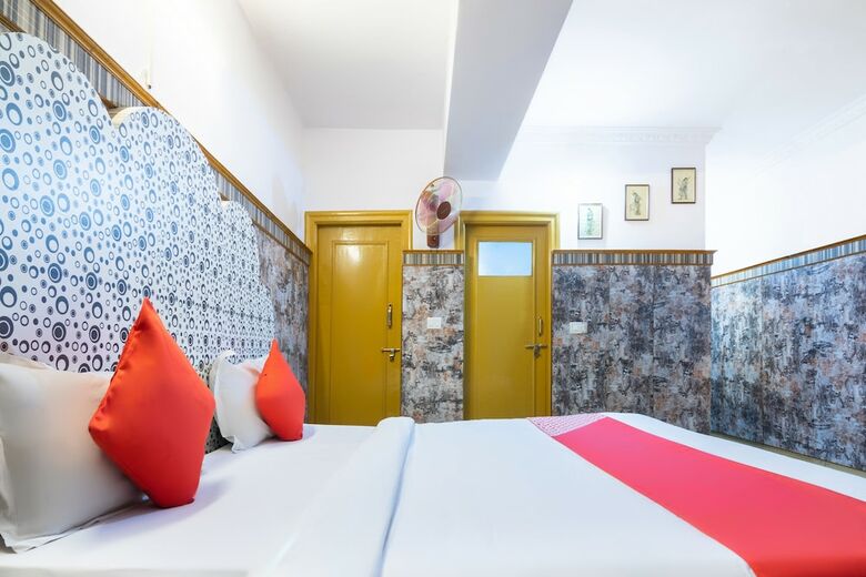 Hotel Oyo 6889 Elite Deluxe Rooms