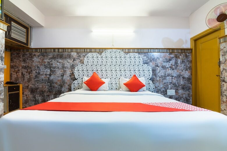 Hotel Oyo 6889 Elite Deluxe Rooms