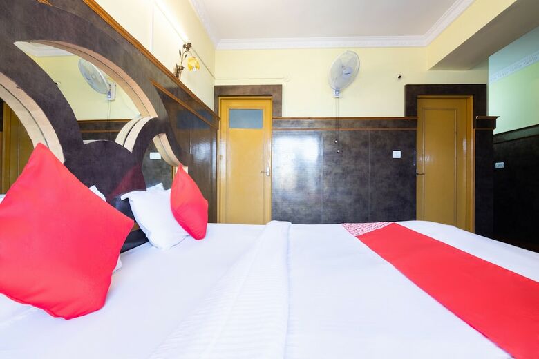 Hotel Oyo 6889 Elite Deluxe Rooms
