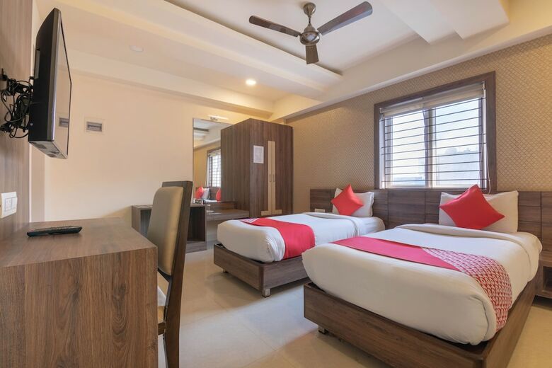 Hotel Oyo 8480 A2b Electronic City