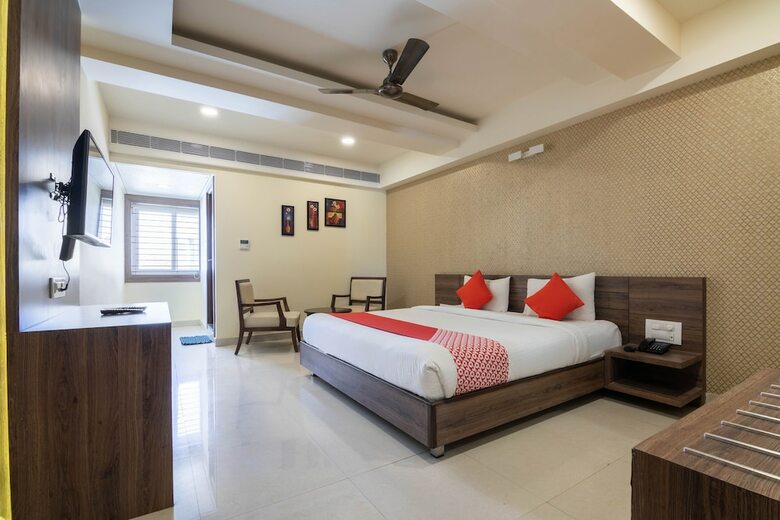 Hotel Oyo 8480 A2b Electronic City