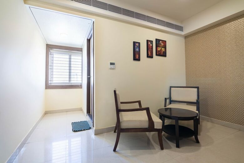 Hotel Oyo 8480 A2b Electronic City