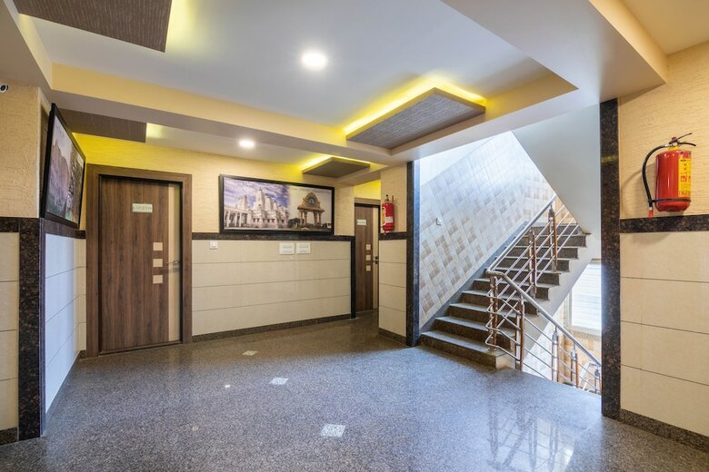 Hotel Oyo 8480 A2b Electronic City