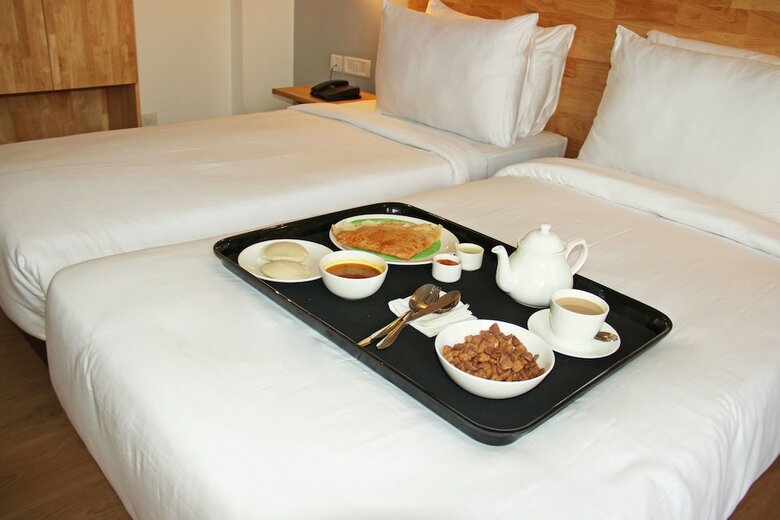 Hotel Oyo 5683 Sri Sai Suites