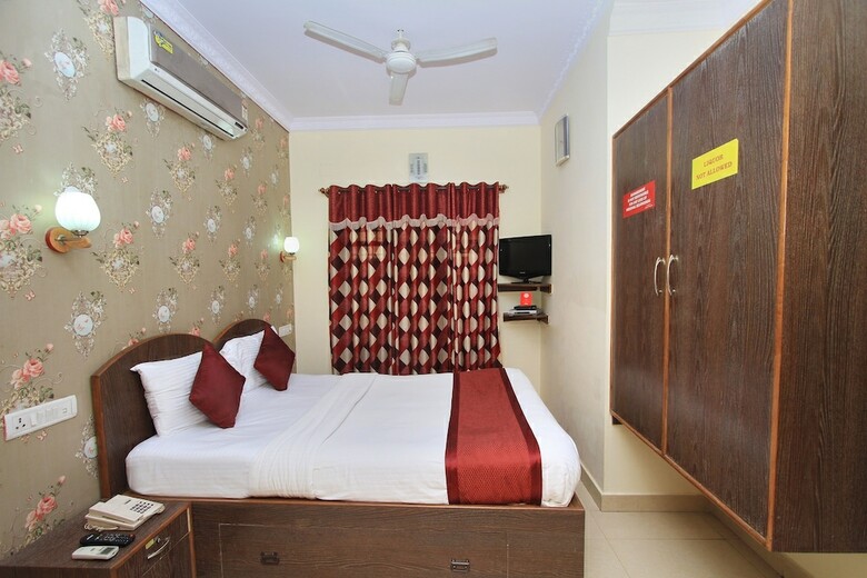 Oyo 7728 Hotel Nayaab Comforts