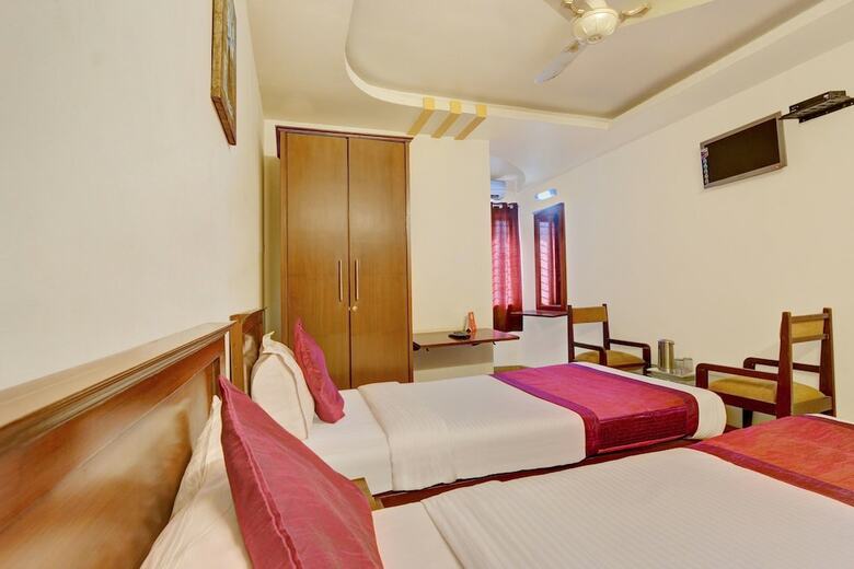 Hotel Oyo 8002 Sri Sai Inn