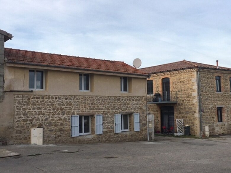 Apartamento Pleasant Fully Renovated Duplex