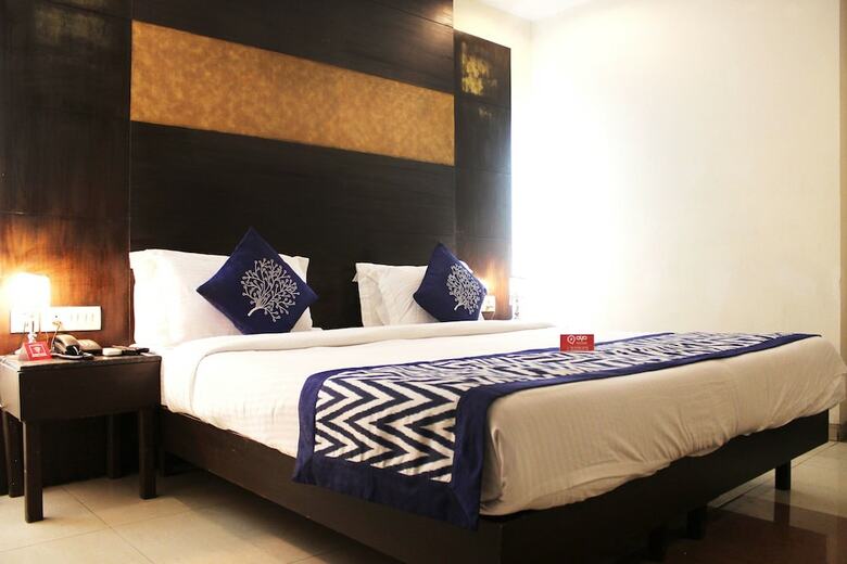Oyo 1824 Hotel Grand Peepal