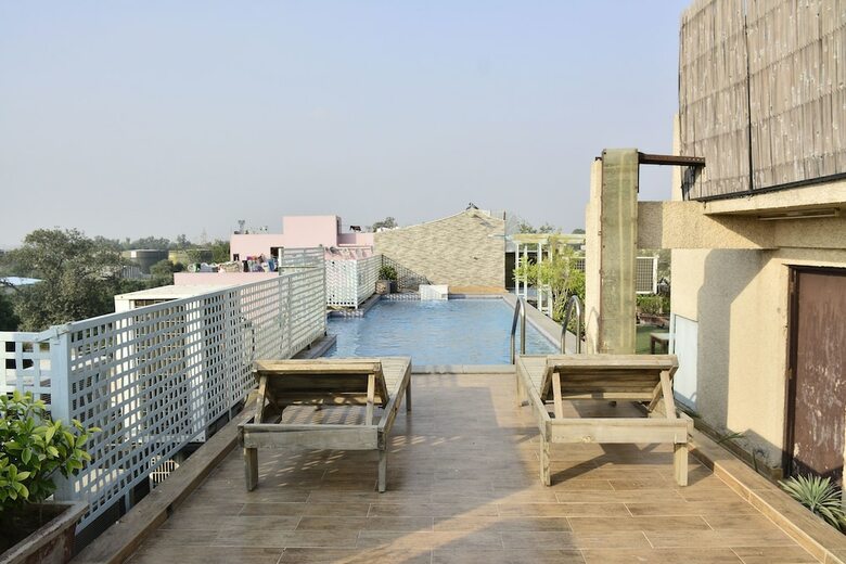 Oyo 2457 Hotel Zambala