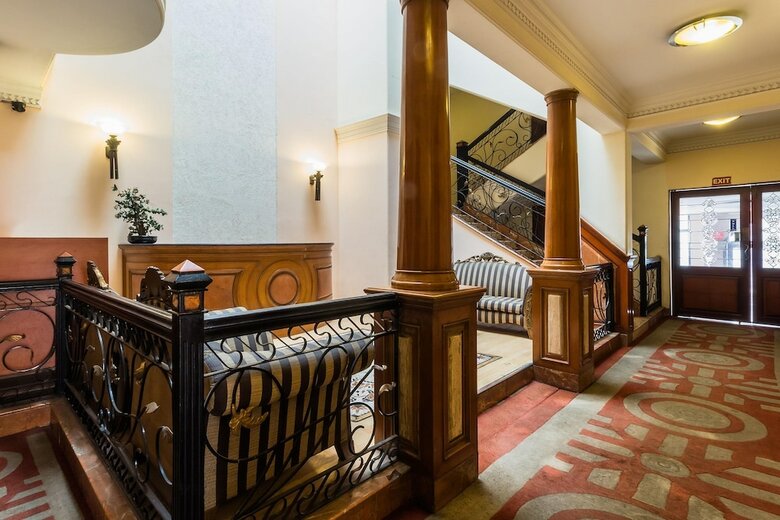 Oyo 3865 Hotel Corporate Park