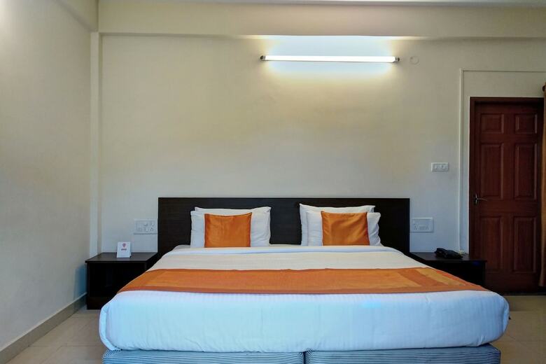 Hotel Oyo 10134 Triente Suites