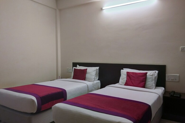 Hotel Oyo 10134 Triente Suites