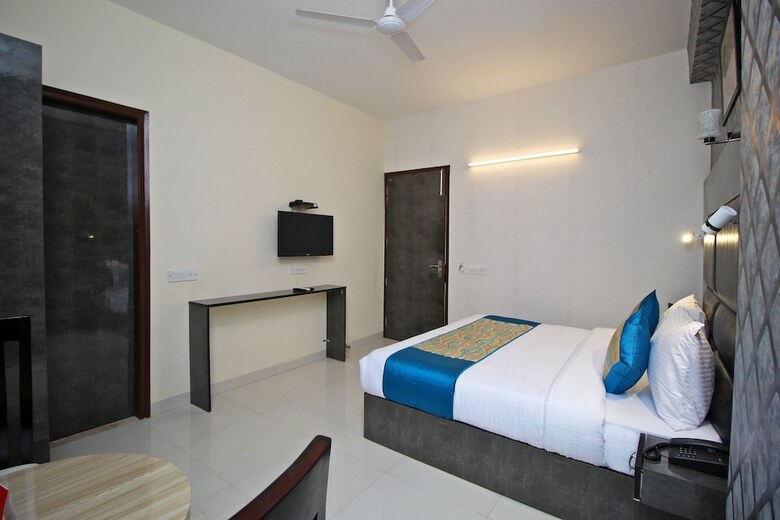 Oyo 9146 Hotel Hsp