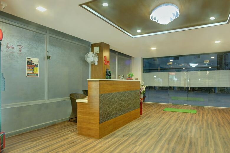 Hotel Oyo 9946 Ckb Apartment