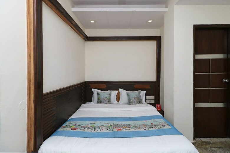 Oyo 5494 Hotel Odeon Continental