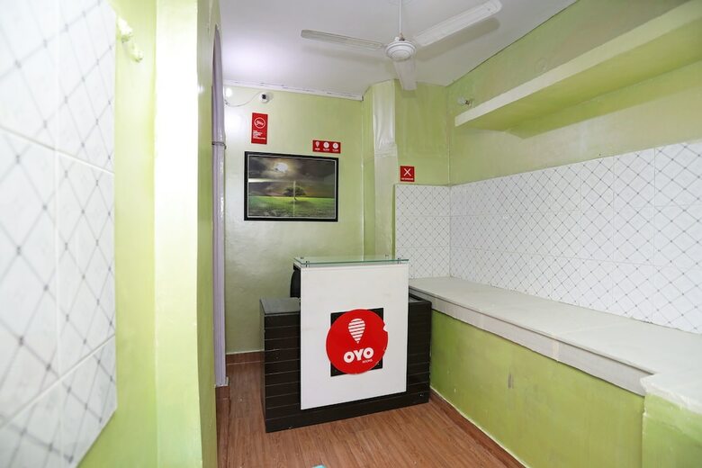 Oyo 9534 Hotel Heights