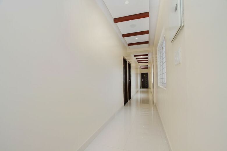 Oyo 10324 Hotel Prince Inn