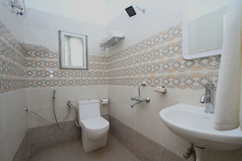 Hotel Oyo 10004 Sanjay Nagar