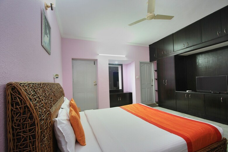Oyo 10022 Hotel Oak Castle