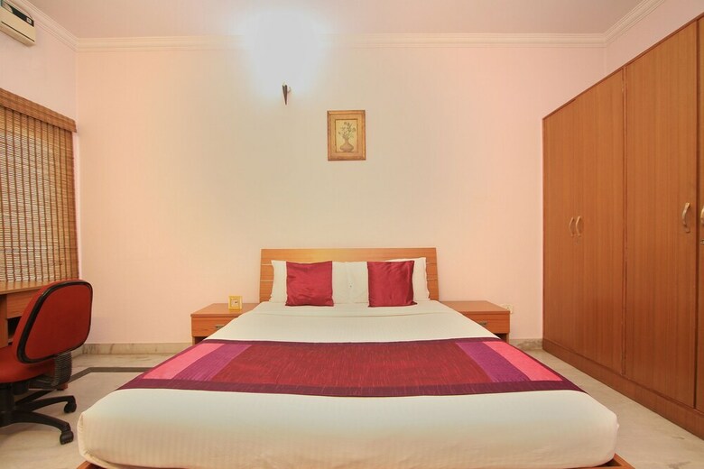 Oyo 10022 Hotel Oak Castle