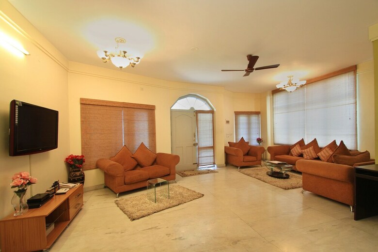 Oyo 10022 Hotel Oak Castle