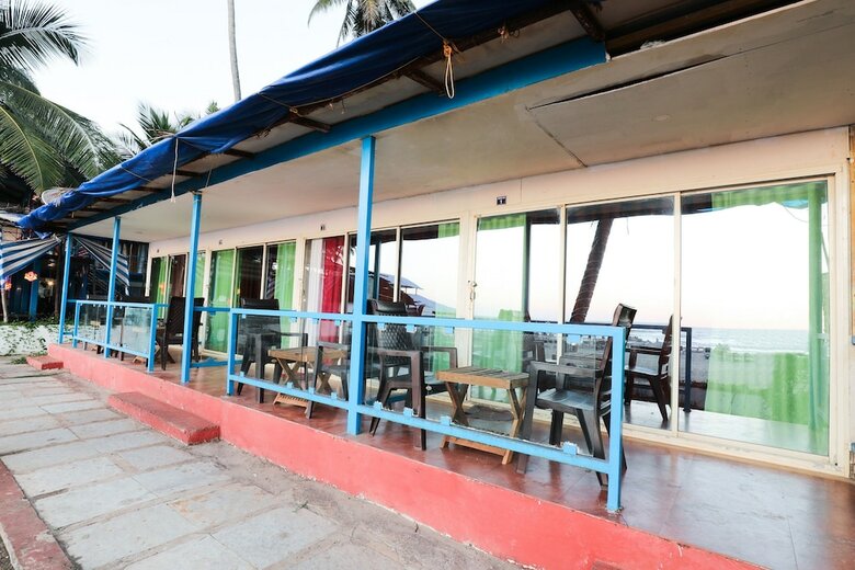 Hotel Tahira Beach Resort