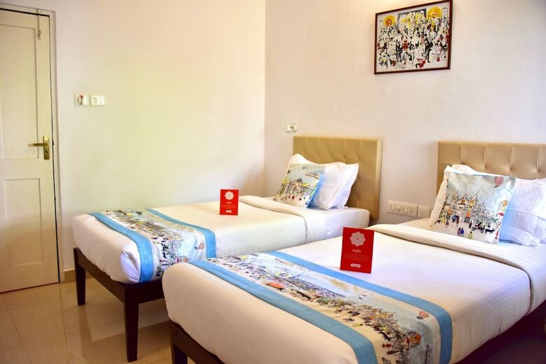 Oyo 10240 Hotel Mayfair 1