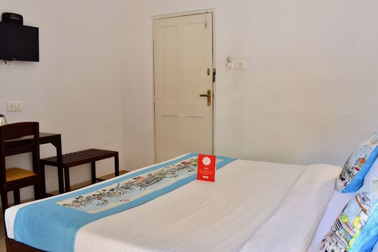 Oyo 10240 Hotel Mayfair 1