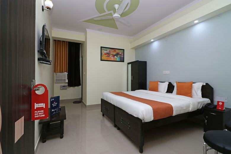 Oyo 10045 Hotel Pearl Residency